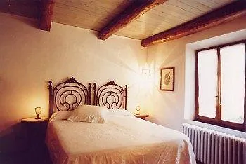 Oda ve Kahvaltı Casale A Poggiano 2*
