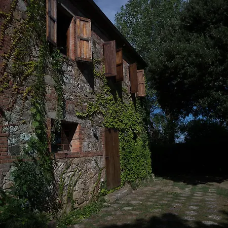 Casale A Poggiano